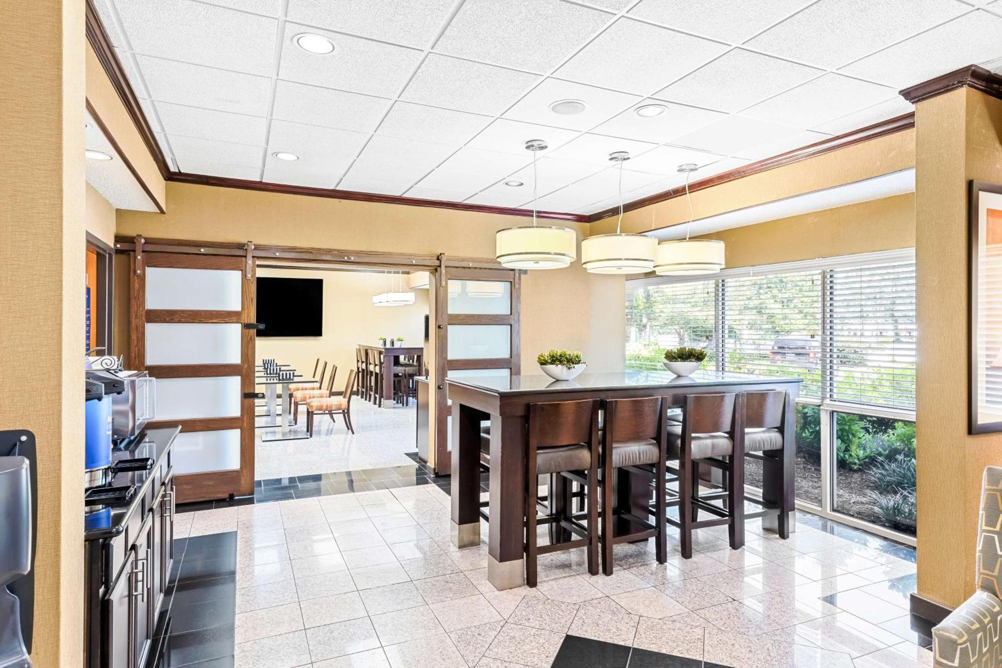 Best Western Gwinnett Center Дулут Экстерьер фото